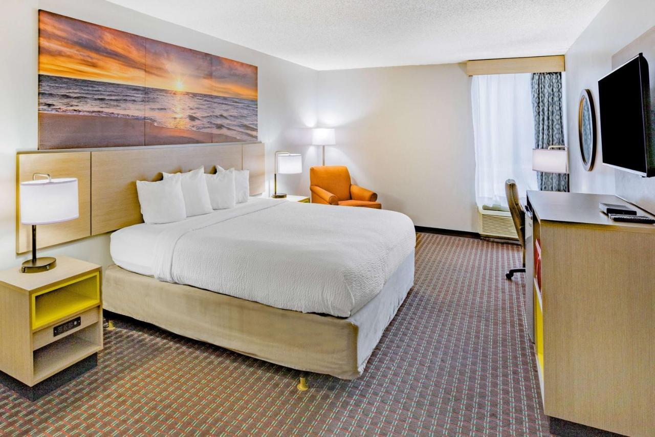 Days Inn By Wyndham Hartsfield Jackson Atlanta Airport West Колледж Парк Экстерьер фото